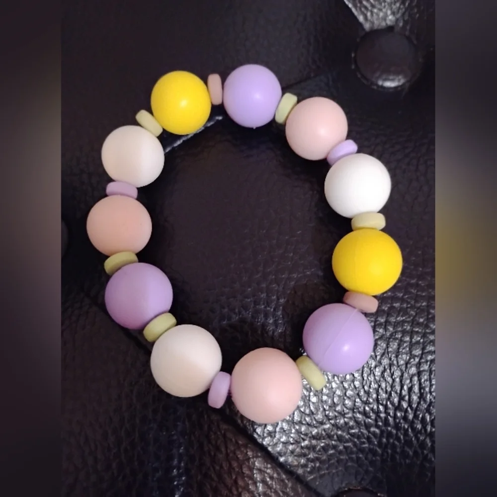Colorful Silicone Round Beaded Kids Bracelet On Double Elastic Stretchy Strings